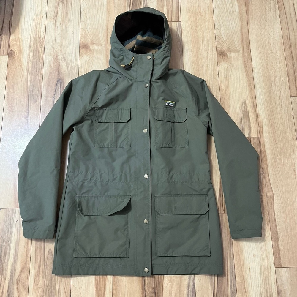 LL Bean Women's Hooded Mountain Classic Water-Resistant Jacket Sz M Reg Green